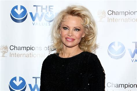 Pamela Anderson Regrets Getting Breast Implants